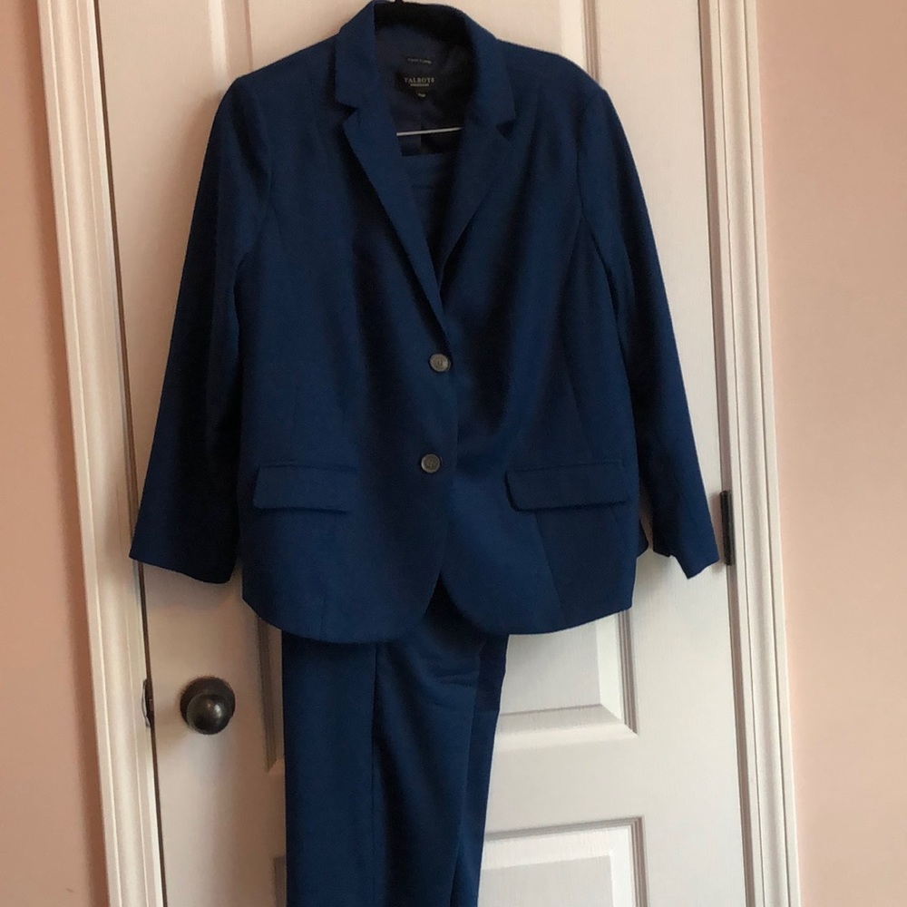 Blue Talbots Woman Petite 18wp pant suit in Italian flannel